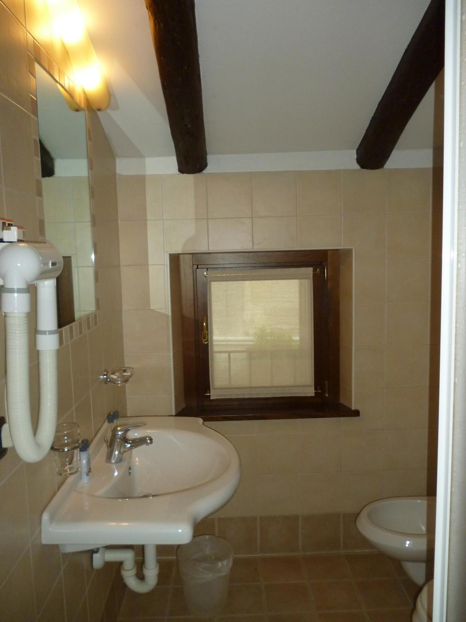 אודינה Hotel Quo Vadis מראה חיצוני תמונה