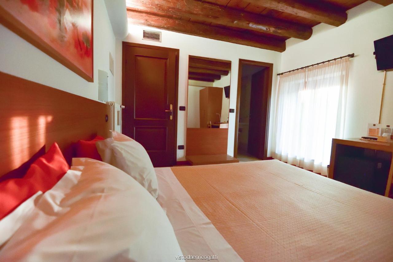 אודינה Hotel Quo Vadis מראה חיצוני תמונה