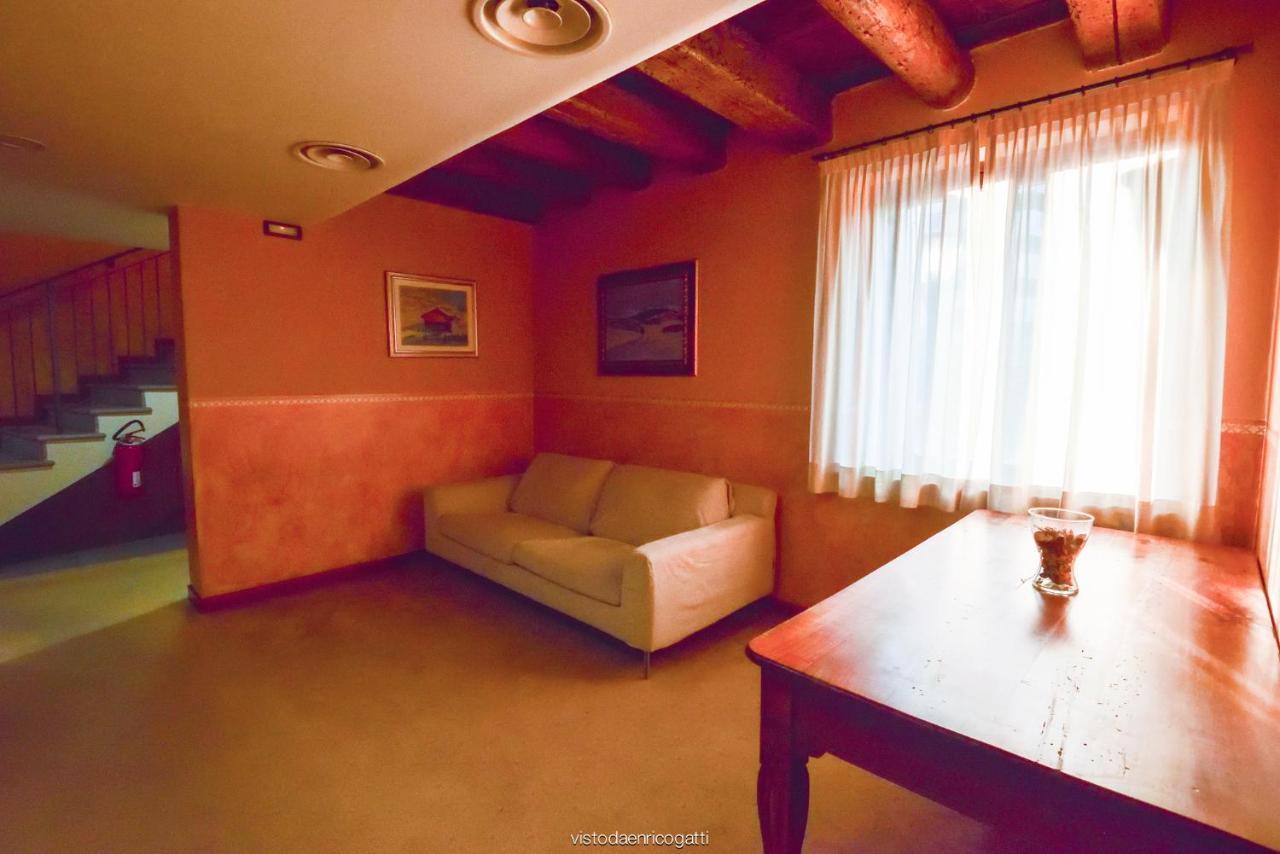 אודינה Hotel Quo Vadis מראה חיצוני תמונה