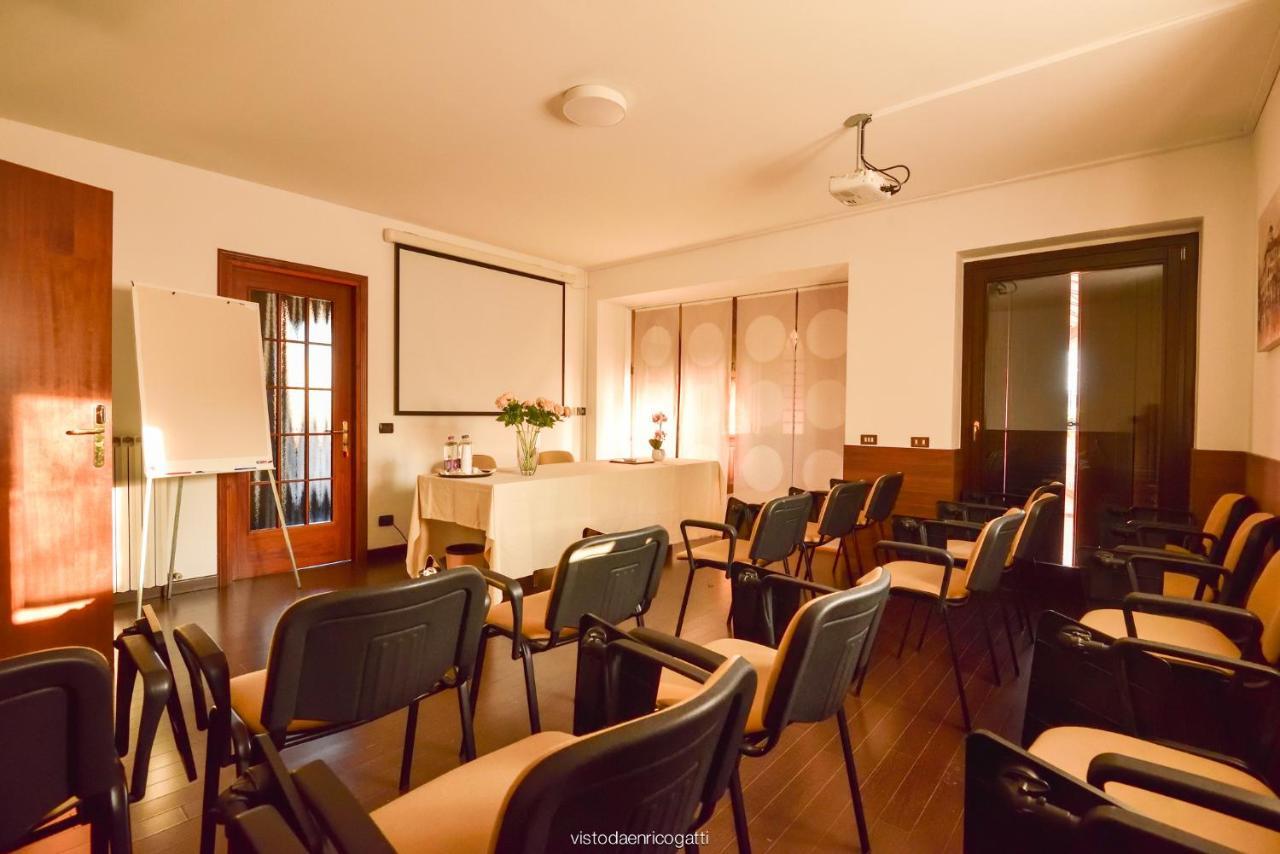 אודינה Hotel Quo Vadis מראה חיצוני תמונה