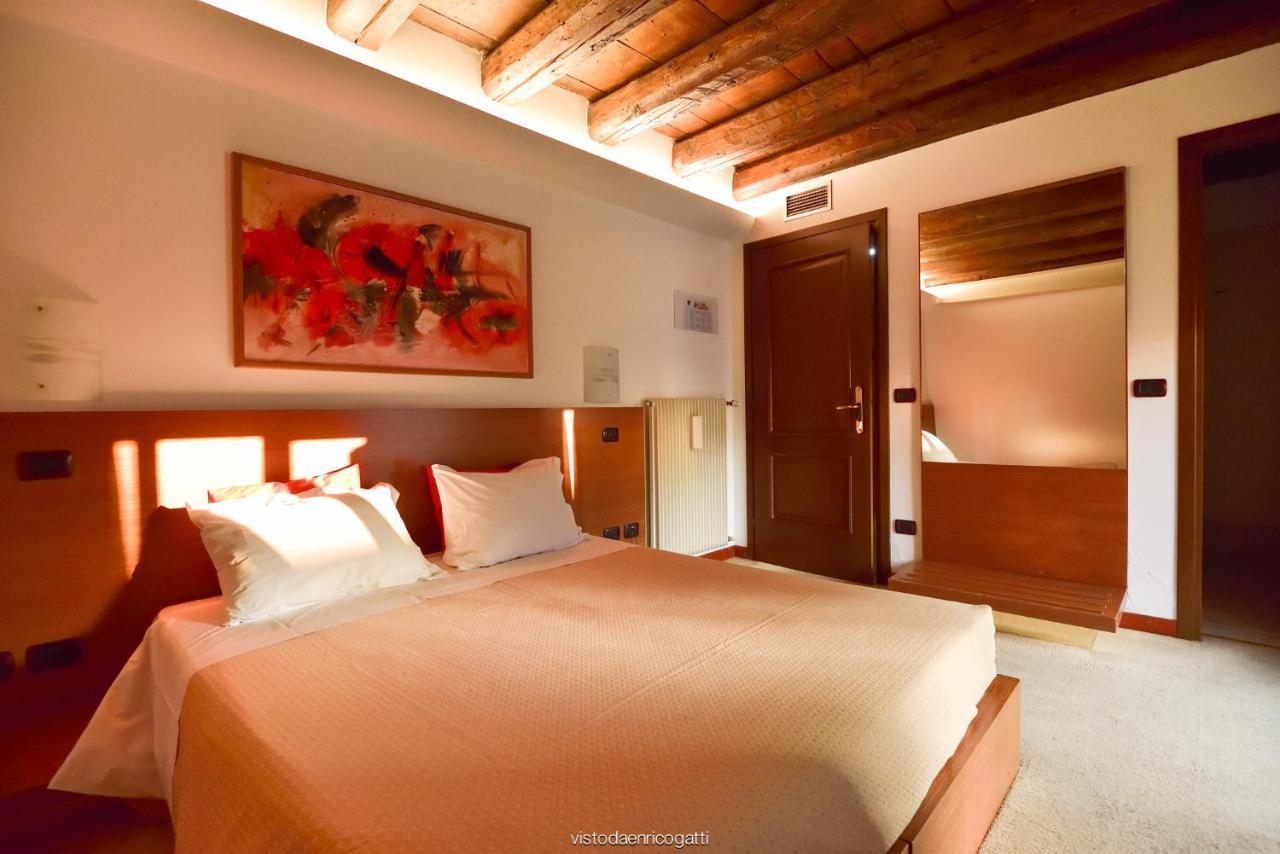 אודינה Hotel Quo Vadis מראה חיצוני תמונה